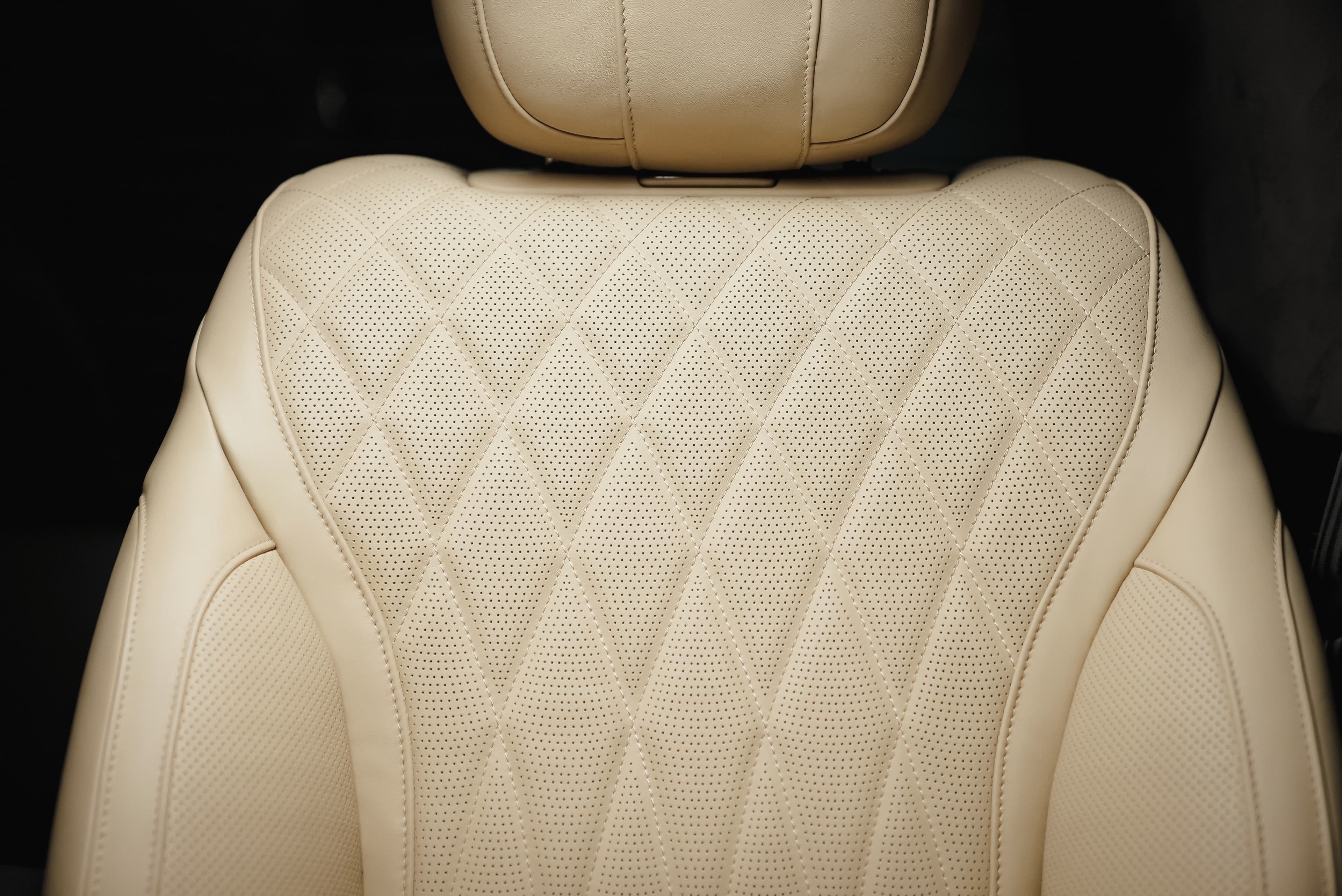 El Dikişi Premium Dikiş İşçiliği